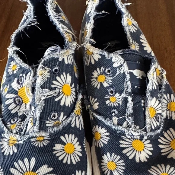 Rocket Dog Floral Denim Women Sneakers - Picture 4 of 8